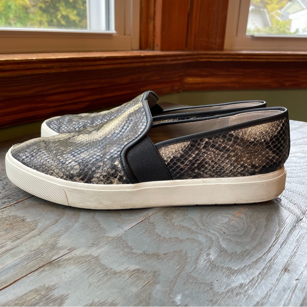 Vince Blair snakeskin leather slip on shoes | size 8.5